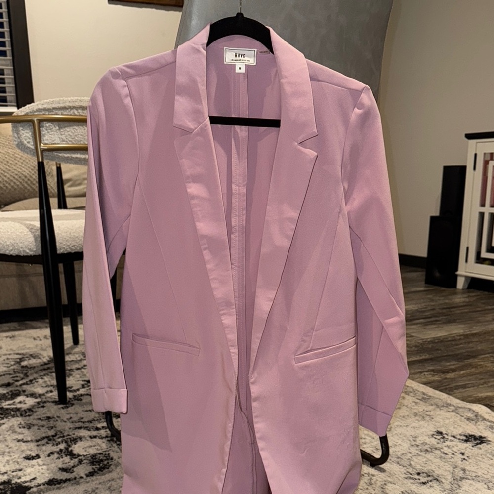 Luxe Women's Pink Blazer